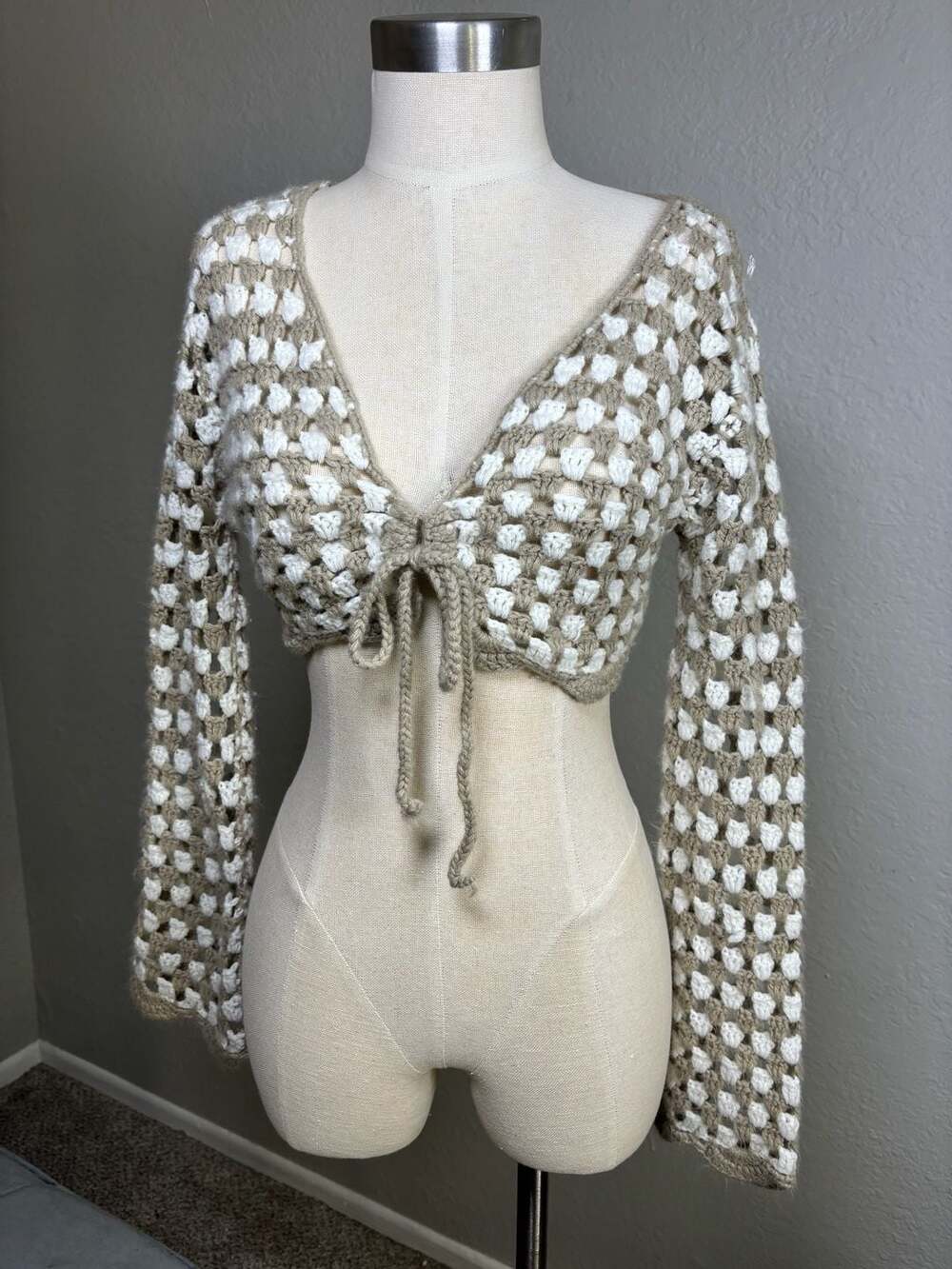 Emorypark Long Sleeve Crochet Tie-Front Crop Top